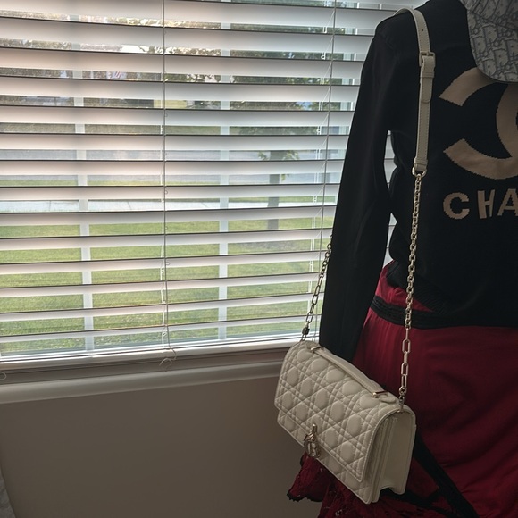 Purse - Picture 9 of 13